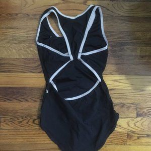 Yumiko Leotard - black with pale pink piping